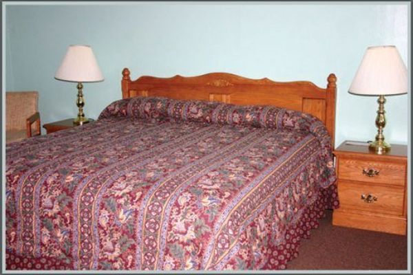 BUCKSPORT MOTOR INN (Bucksport)